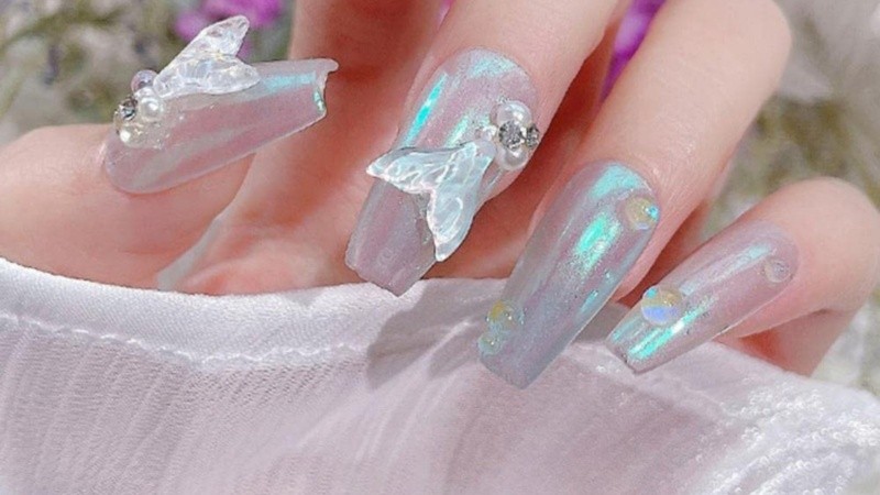 Una estética que invita a jugar con la fantasía y a expresar la vibra veraniega a través de colores y texturas inspiradas en el mar.