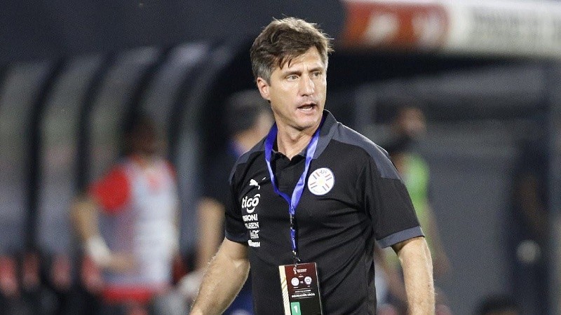 Como ayudante de Guillermo, la selección de Paraguay tuvo uno de los grandes desafíos de su carrera (Rosario3).