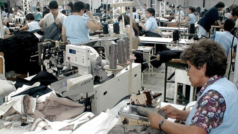 La industria textil, una de que tuvo caidas en noviembre de 2025.