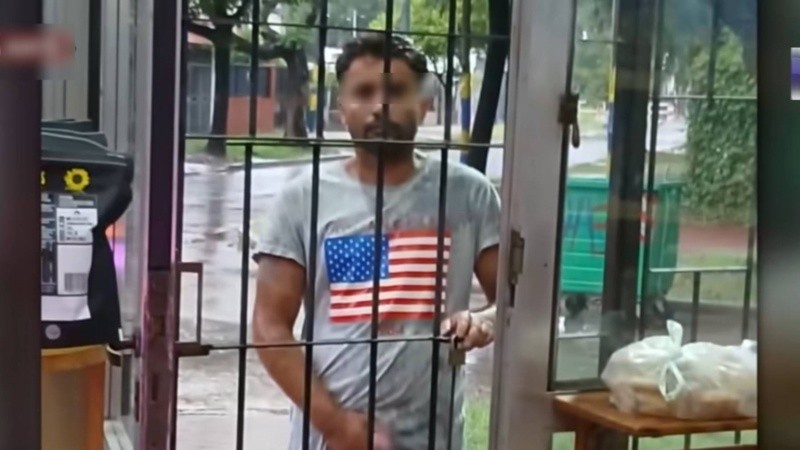 In fraganti. El Metra, amanecido, manoseó a la empleada de un almacén en la zona norte.