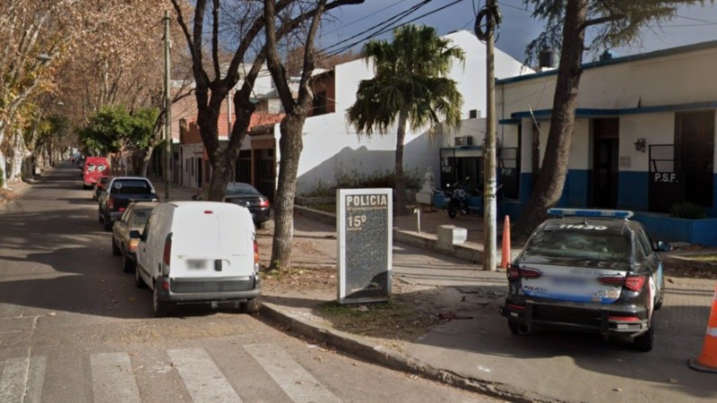 Madrugada de tensión en las inmediaciones de la comisaría 15ª de Sarmiento al 4300.