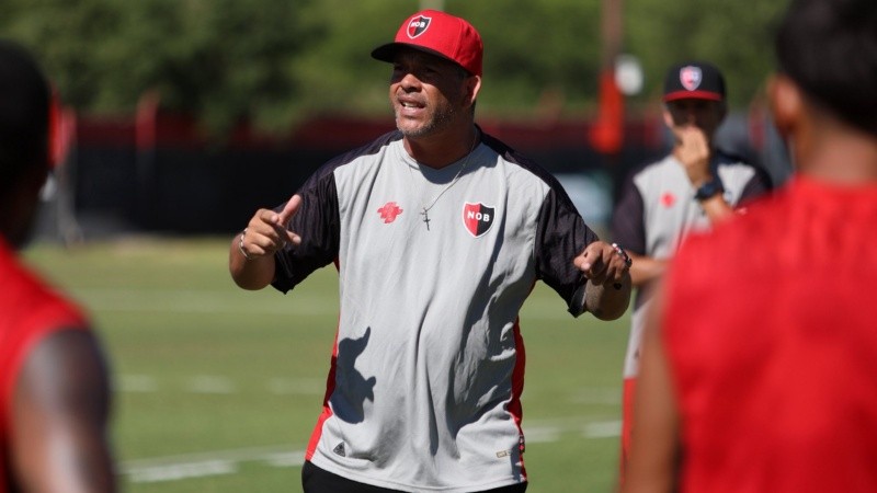 Sergio Gómez, uno de los integrantes de la dupla técnica leprosa.