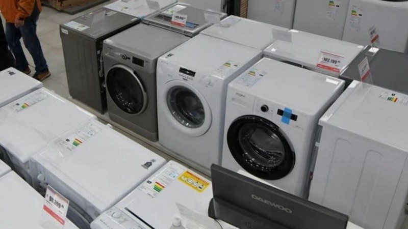 El Gobierno inició una investigación sobre un posible caso de dumping por la importación de lavarropas desde China.