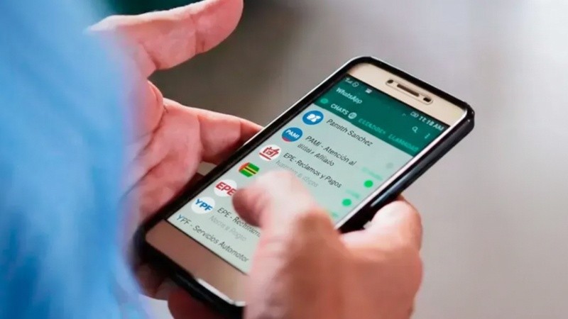 Los estafadores usan falsos perfiles de YPF, EPE o Pami.