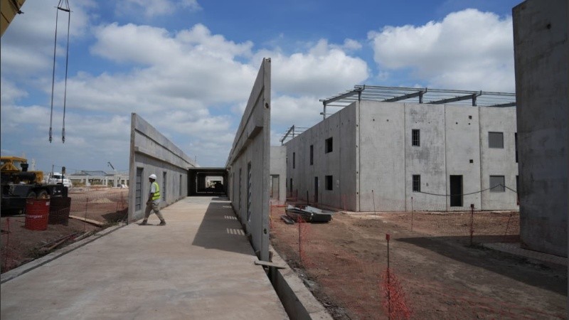 Imágenes de la construcción de El Infierno.