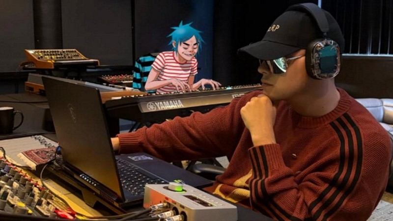 Bizarrap en el estudio junto a Gorillaz