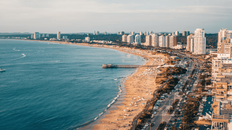 Desde el municipio de Maldonado advirtieron sobre los riesgos del oleaje.