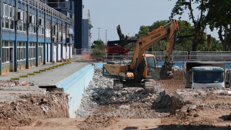 El sector del predio del estadio donde estaba la pileta olímpica del club. (Alan Monzón / Rosario3)