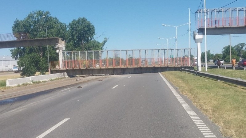 La pasarela cayó entre Ovidio Lagos y Avellaneda, mano hacia el norte.