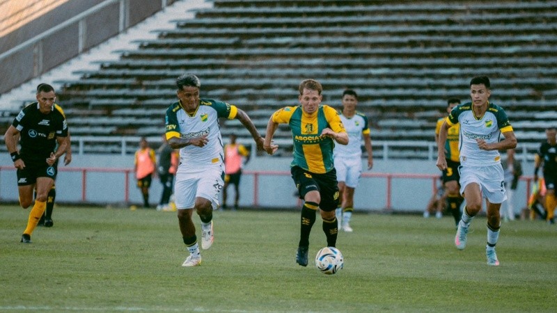 Aldosivi y Defensa, a mano en Mar del Plata.