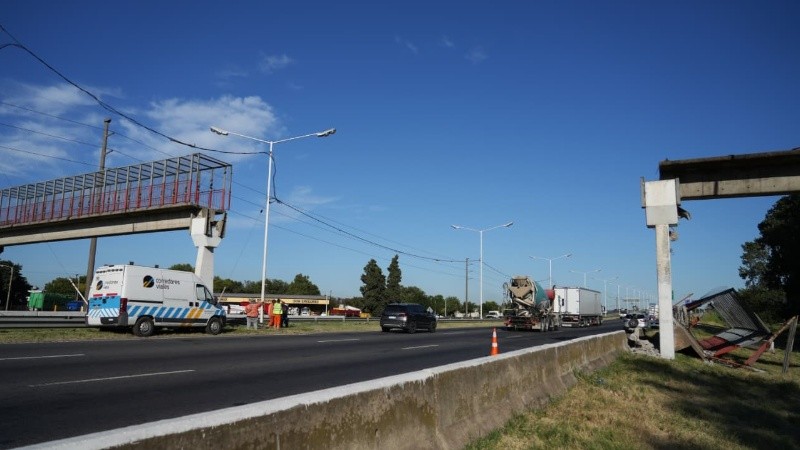 El puente peatonal, deconectado.