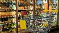 Alimentos y bebidas en supermercados.