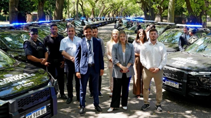 Pullaro con Monteoliva, Angelini y Cococcioni en Rosario.