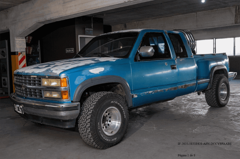 La Silverado modelo 1993, también subastada.&nbsp;