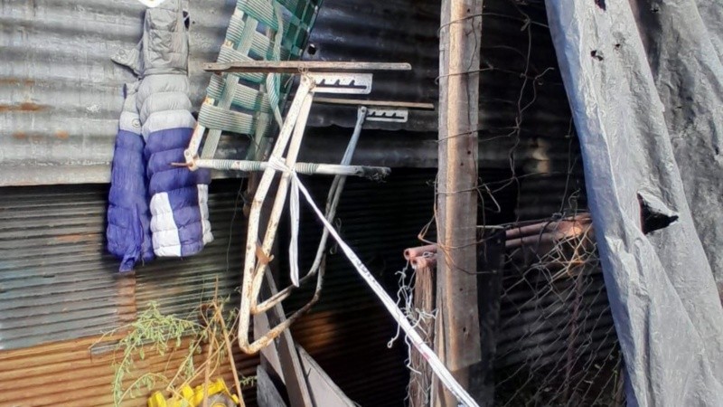 El chico fallecido vivía en una vivienda precaria ubicada detrás de una cárcel.