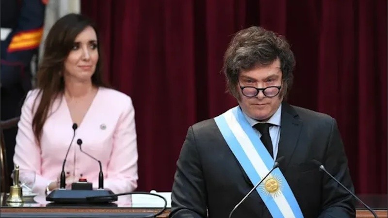 Milei se prepara para mostrar sus logros ante la Asamblea Legislativa.