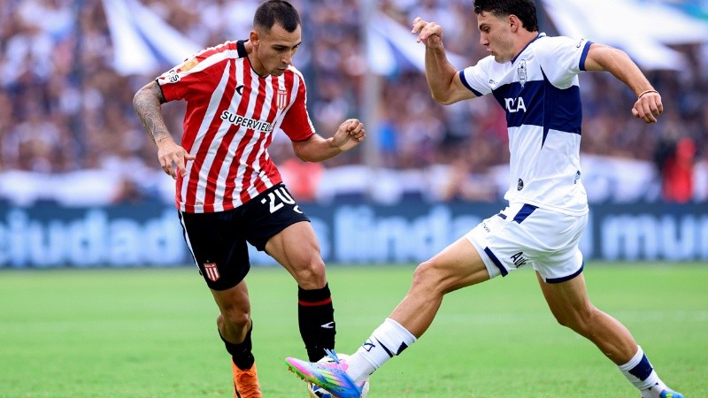 En la próxima fecha, Gimnasia enfrenta a Gimnasia de Mendoza como visitante y Estudiantes recibe a Sarmiento de Junín (Fotobaires).