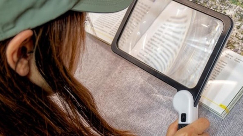 &nbsp;Lupa de aumento.