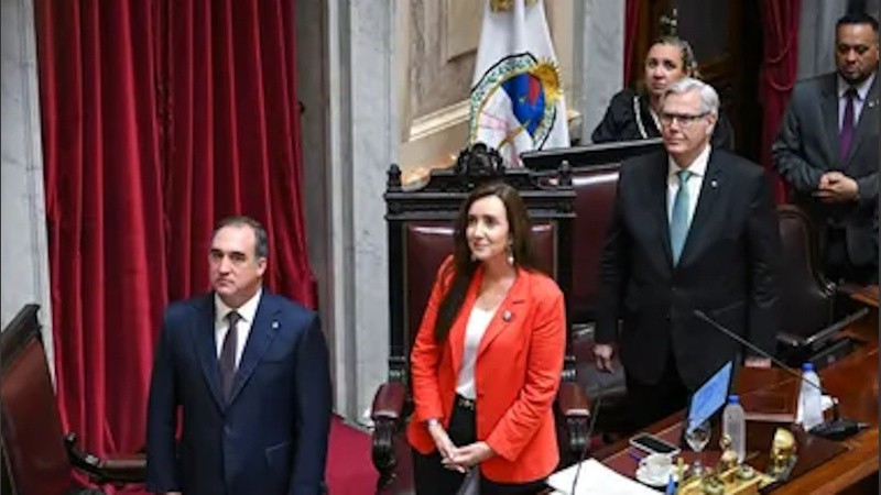 Victoria Villarruel encabezó la sesión preparatoria en el Senado.