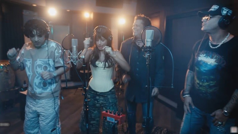 Emilia en representación de Argentina, Carlos Vives por Colombia, Wisin por Puerto Rico y Xavi por México/ EE.UU.