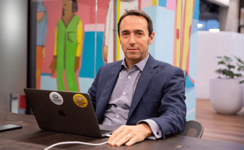 La firma de Galperin opera actualmente en 18 países y emplea a más de 100.000 personas.&nbsp;