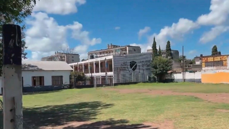 El club se ubica en calle en Ayolas 75 bis.