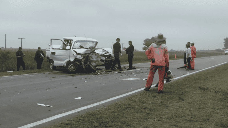 Los vehículos siniestrados.