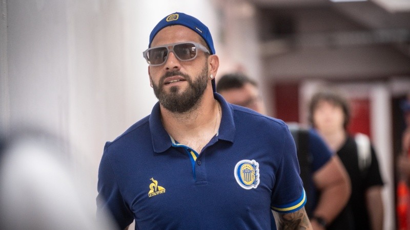 Fatura le demostró a Almirón que por el arco no tiene que preocuparse