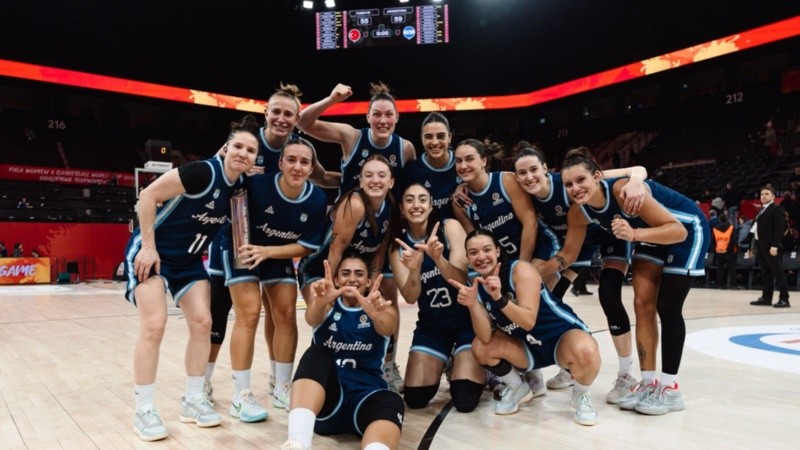 Tras el festejo, Argentina jugará el sábado 14 ante Canadá (FIBA).