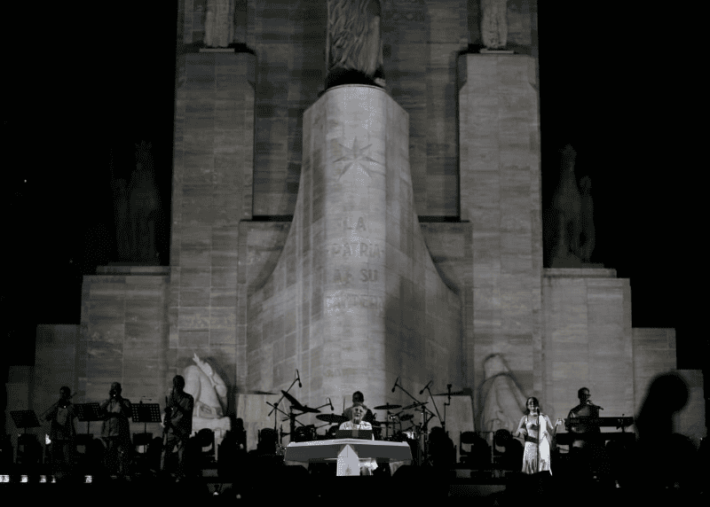 Fito y el Monumento, un solo corazón (Alan Monzón/Rosario3)&nbsp;