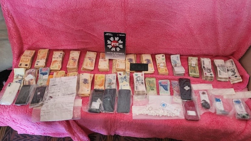 Los elementos secuestrados en los operativos.