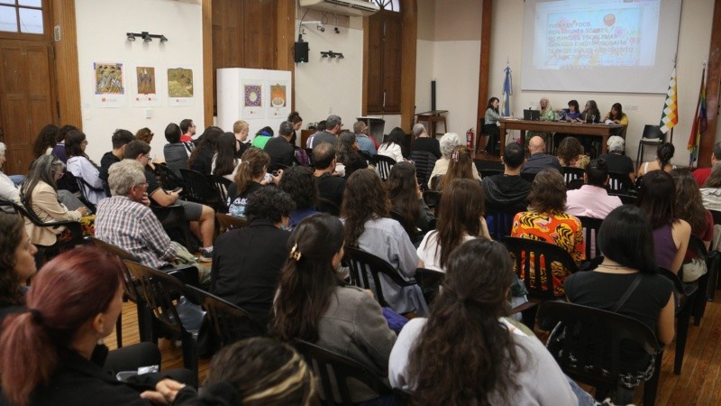 La primera mesa del congreso, a sala llena (Alan Monzón/Rosario3).