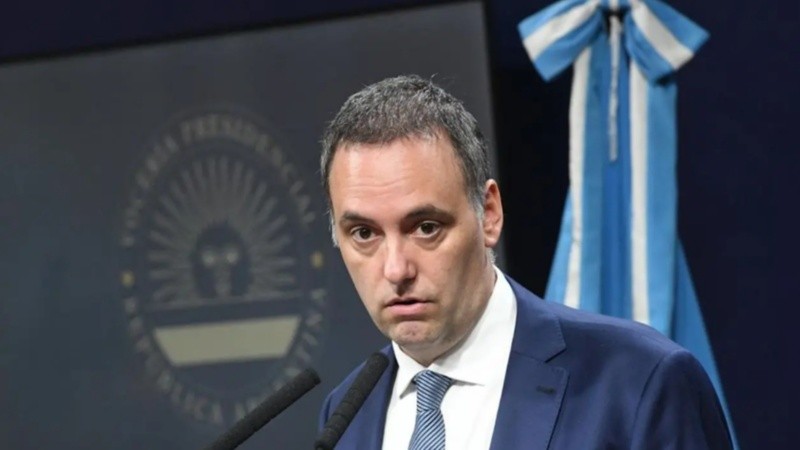 El Jefe de Gabinete reaparece este miércoles tras las polémicas.