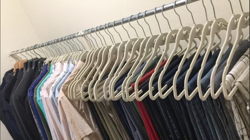 JD recomienda unificar prendas para mayor armonía visual. Las de gamuzas son muy últiles para optimizar el espacio.