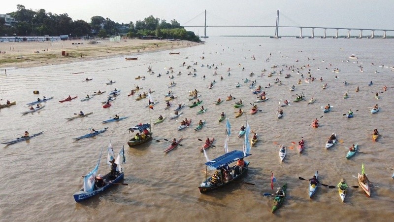 La travesía para defender el río, una de las postales de 