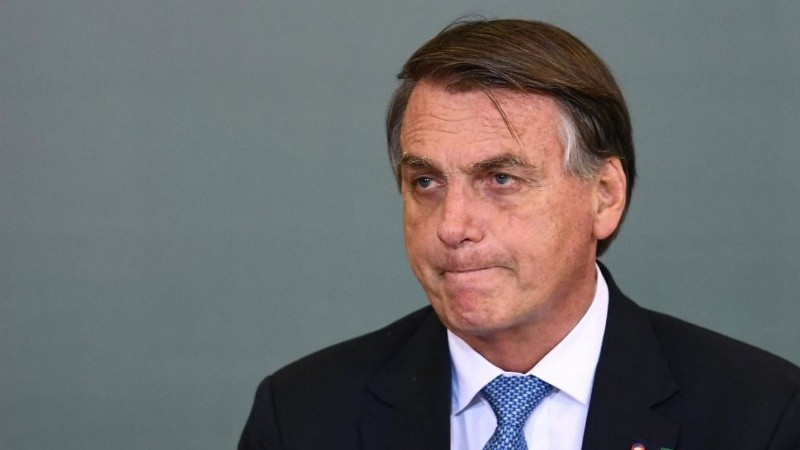 Jair Bolsonaro fue dado de alta y cumplirá prisión domiciliaria durante 90 días.