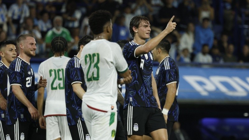 La Albiceleste gana sin problemas ante el combinado africano en La Bombonera.