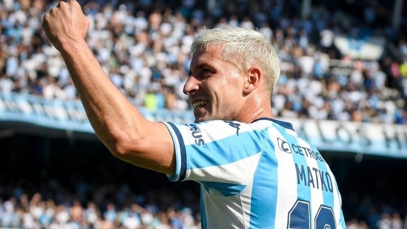 Además, se informó que estuvo entre los concentrados para seguir de cerca su estado físico y se espera que el lunes se reincorpore al plantel.