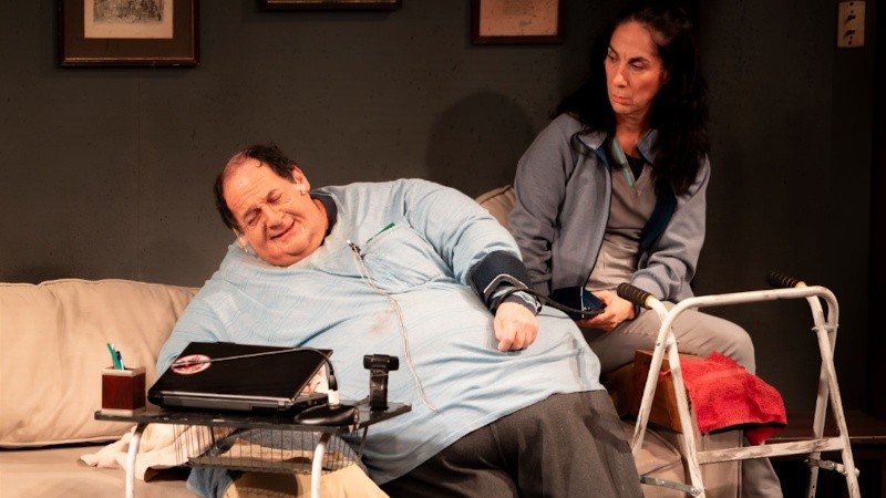 El actor Julio Chávez junto a la actriz Laura Oliva.