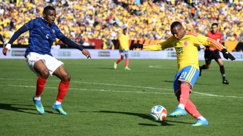 El zurdazo del Bicho Campaz que significó el descuento de Colombia ante Francia.