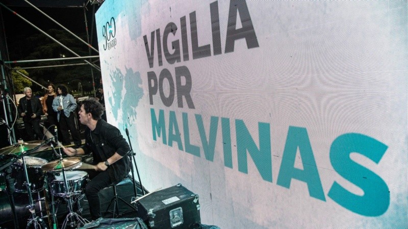 Este miércoles 1° de abril desde las 18, el Parque Nacional a la Bandera será el escenario de un acto conmemorativo a 44 años de la Guerra de Malvinas.