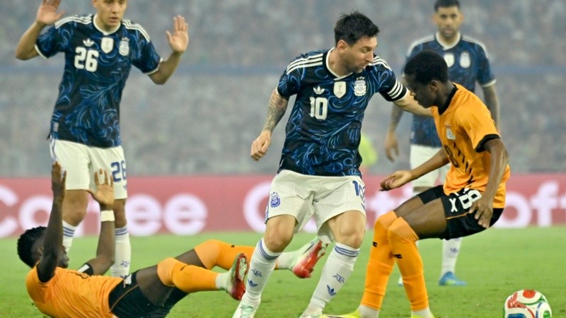 Argentina goleó a Zambia en la despedida del país antes del Mundial