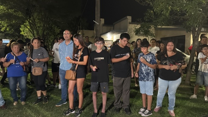 Sigue la consternación en San Cristóbal por el asesinato de Ian en la escuela