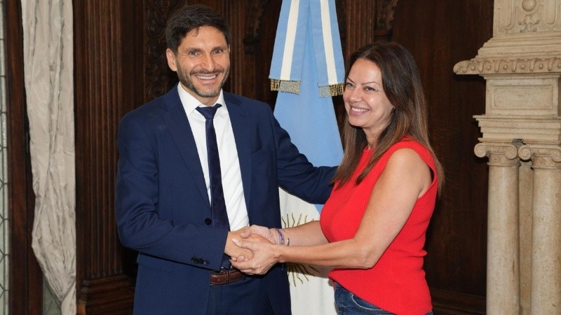 Pullaro y Sandra Pettovello en la firma del acuerdo en Buenos Aires