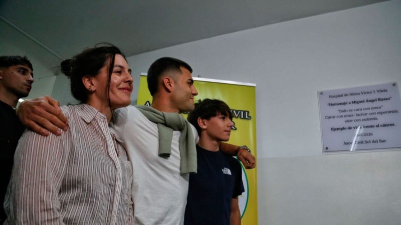 La Asociación Civil preparó este homenaje en el Hospital Victor J. Vilela.