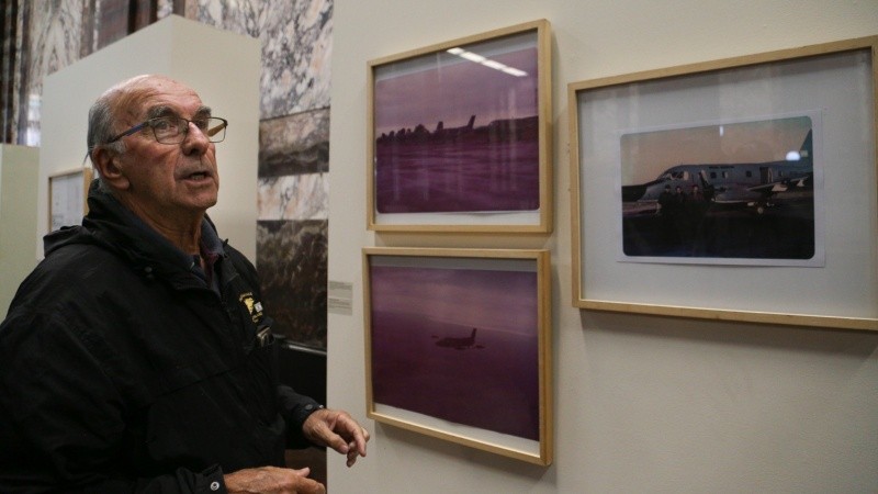 Miguel Ángel Gelman aportó fotos y su diario de vuelos (Alan Monzón/Rosario3).