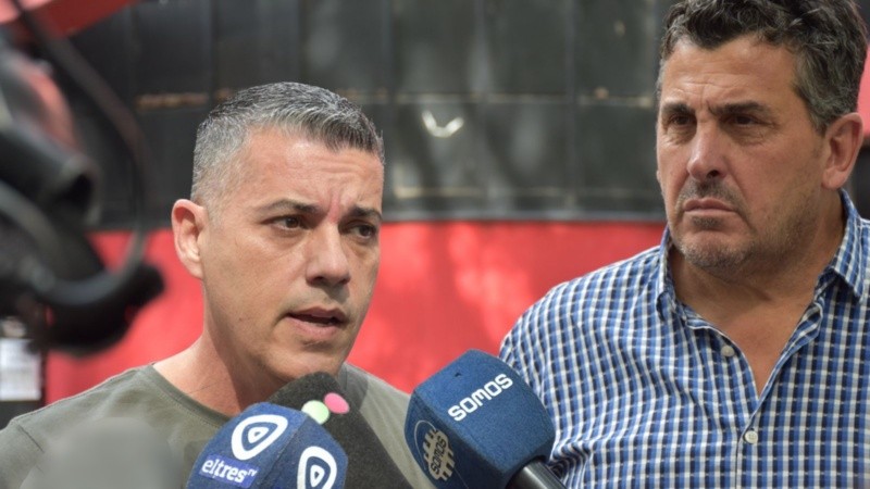 Recomendaron denunciar al 911 cualquier intento de cobro indebido por estacionamiento en la vía pública.