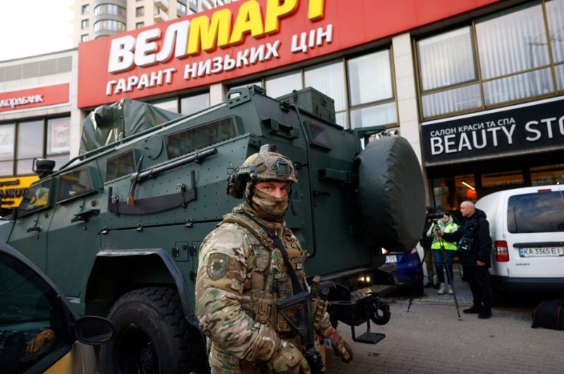&nbsp;El tirador fue abatido en un supermercado del distrito Holosiivskyi.