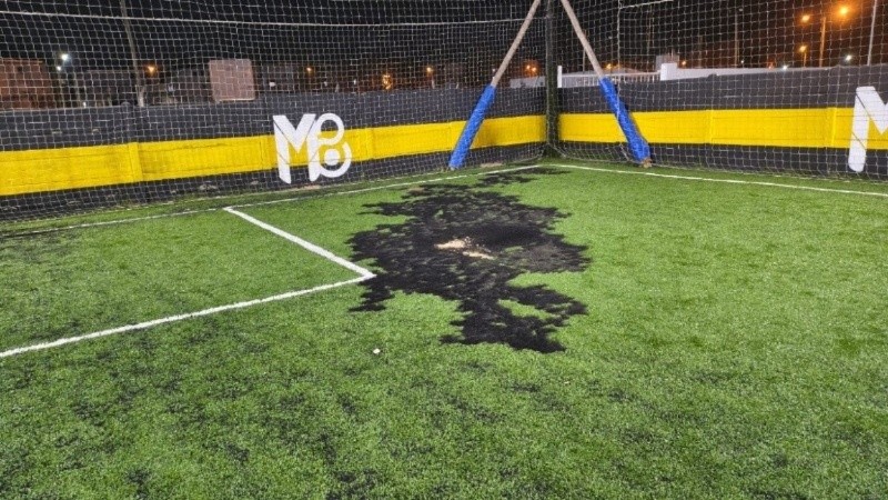 Así había quedado una de las canchitas, tras el ataque de septiembre pasado.