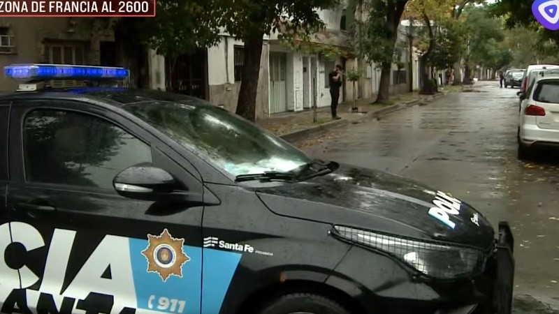 La Policía perimetró la escena del ataque a tiros.